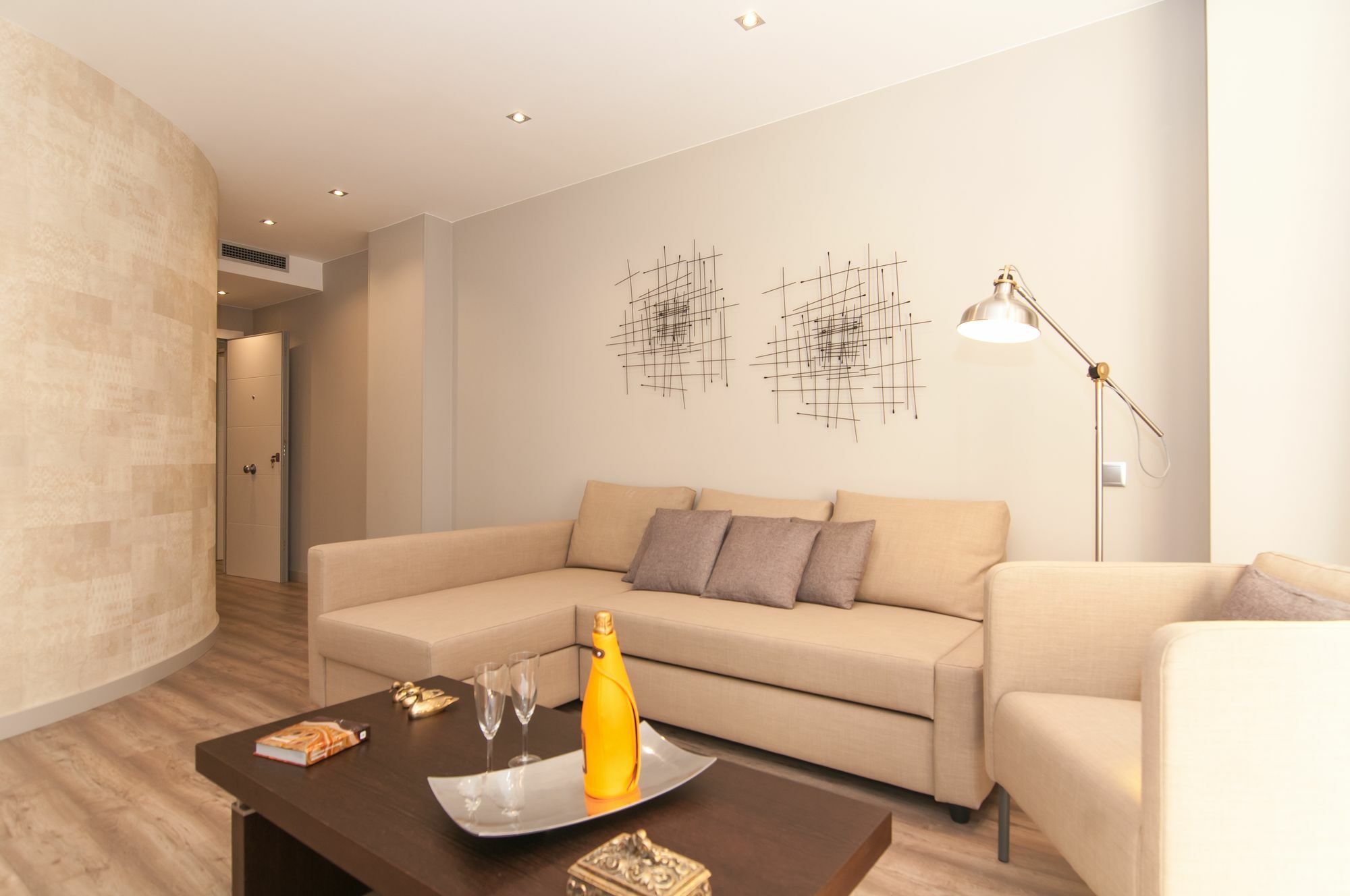 Montaber Apartments - Sagrada Familia Barcelona Exterior foto